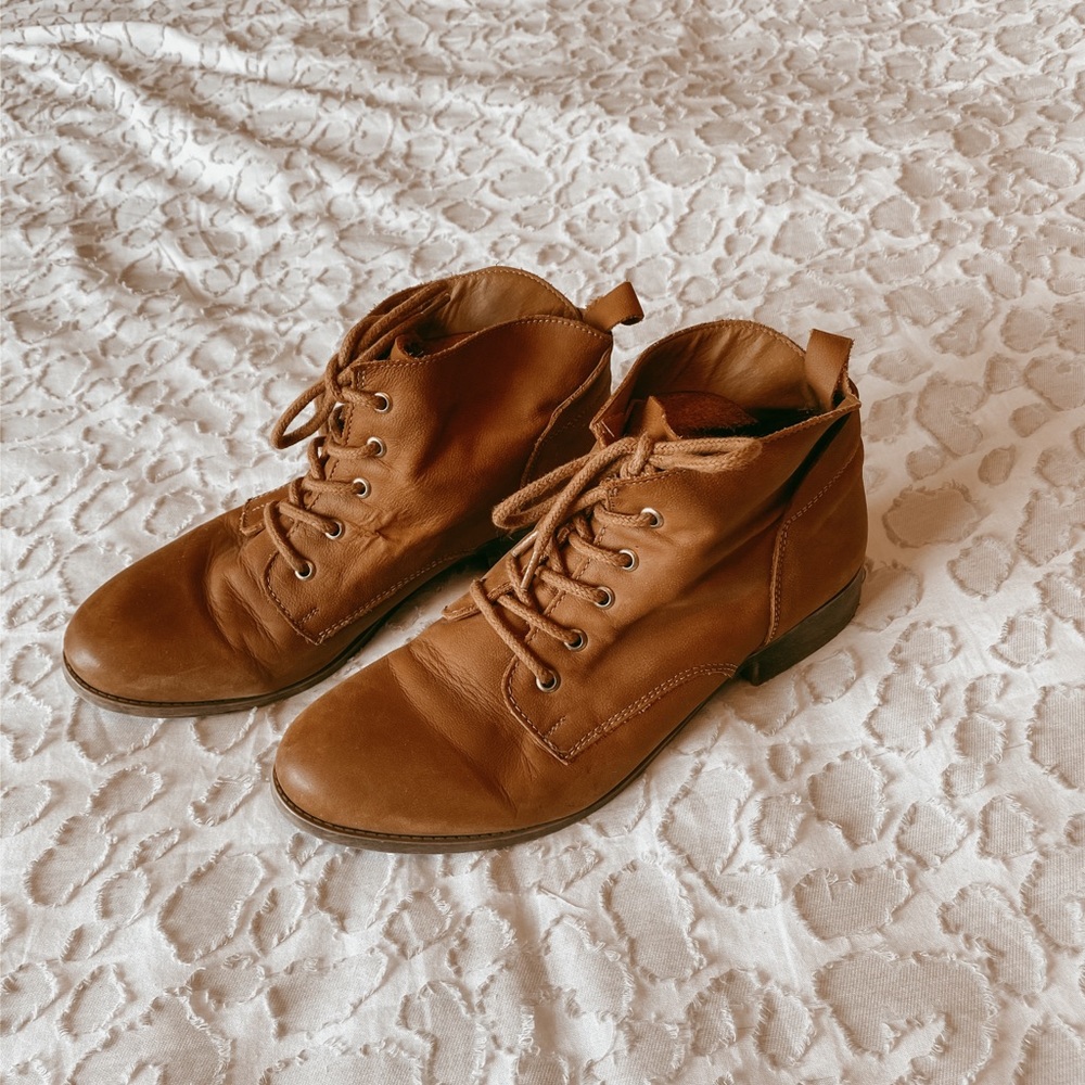 Camel leather boots
